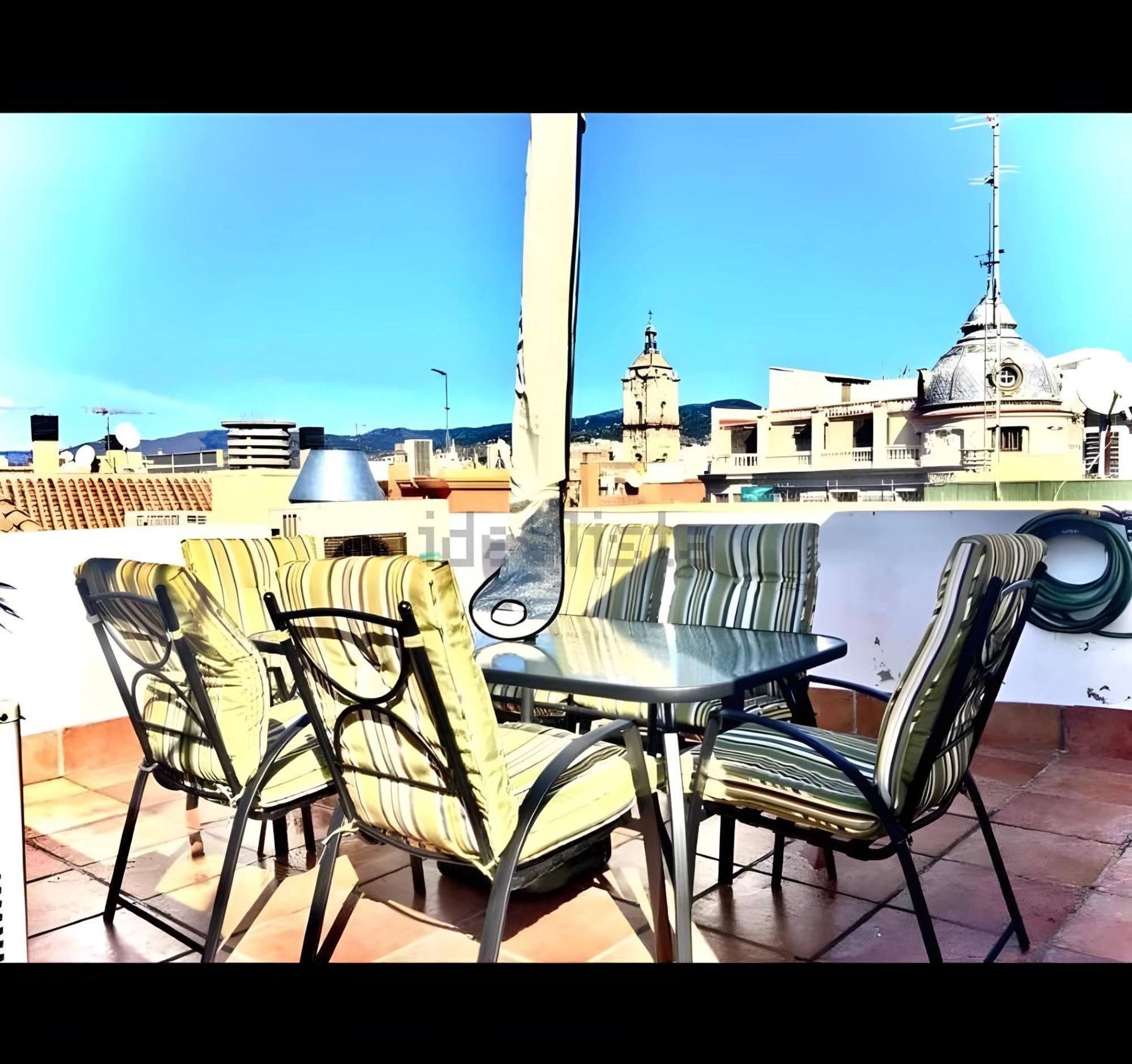 Atico Corazon De Atarazanas Apartment Malaga Luaran gambar